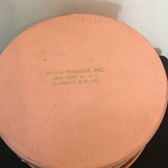 Vintage Rare White Shoulders By Evan Picone Pure Perfume 1/4oz Lace - Picture 7 of 7